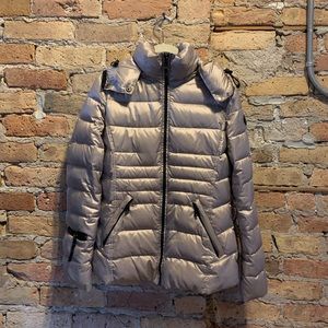 Andrew Marc down puffer winter coat. Size small.